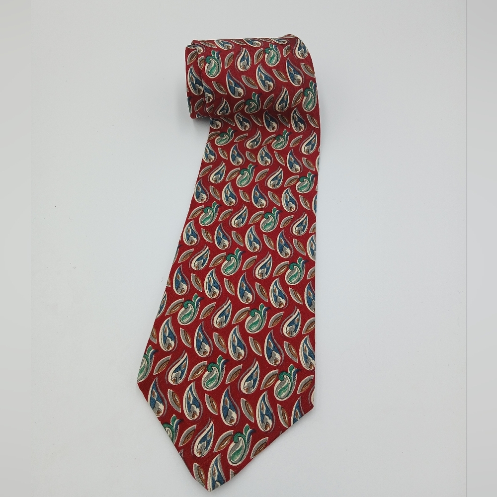 Danbury Madison Collection Red Paisley Men's Tie